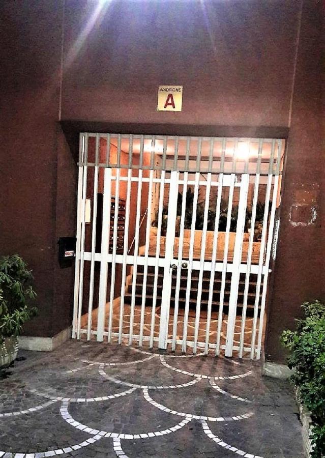 Cozy Flat In Trastevere Roma Exterior foto